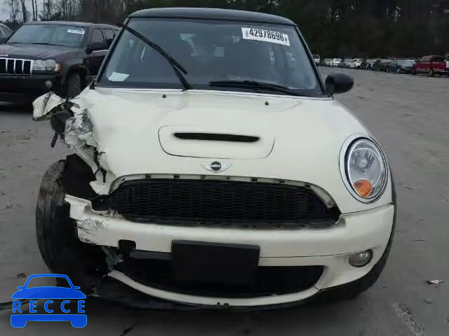 2010 MINI COOPER S WMWMF7C55ATZ70519 image 6