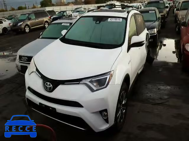 2017 TOYOTA RAV4 HV LE JTMRJREV0HD064637 image 1