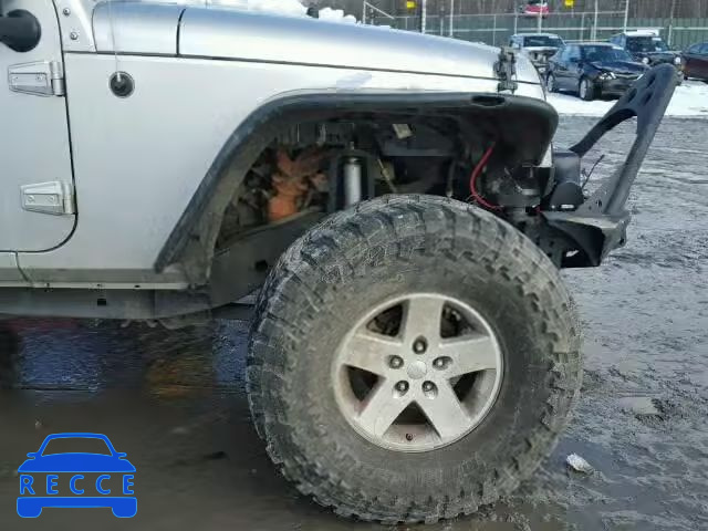 2009 JEEP WRANGLER X 1J4FA24189L788067 image 8