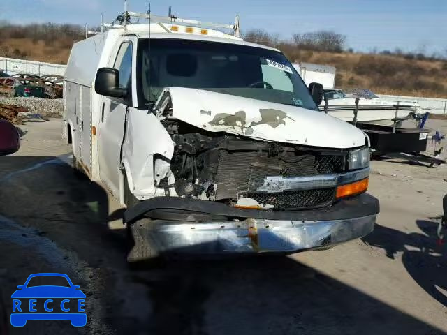 2004 CHEVROLET EXPRESS CU 1GBHG31U541227254 image 0