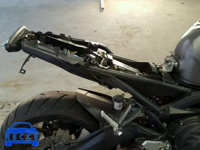 2015 YAMAHA FZ09 JYARN33E6FA006496 Bild 5