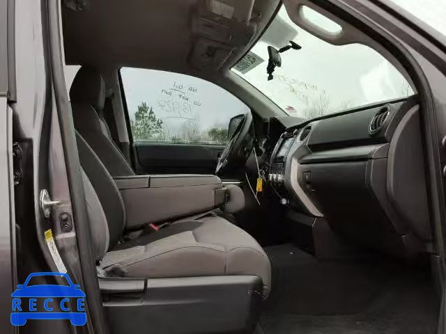 2016 TOYOTA TUNDRA DOU 5TFRW5F17GX201561 image 4