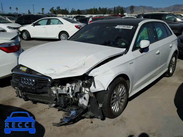 2016 AUDI A3 E-TRON WAUVPBFF8GA096714 Bild 1