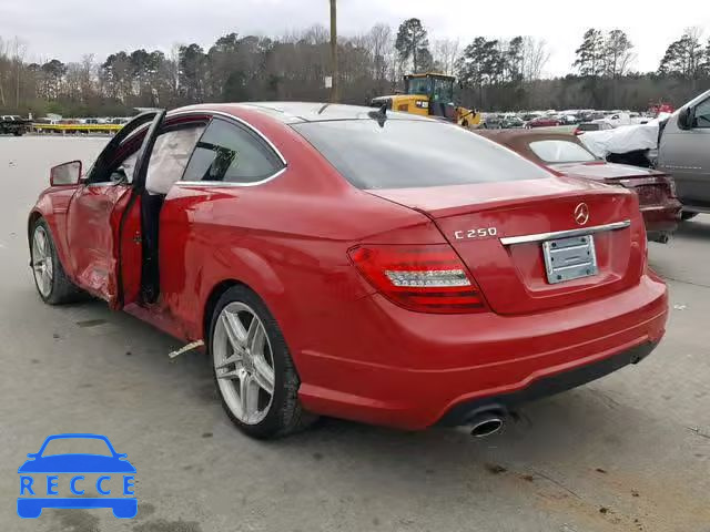 2015 MERCEDES-BENZ C 250 WDDGJ4HB8FG375861 image 2