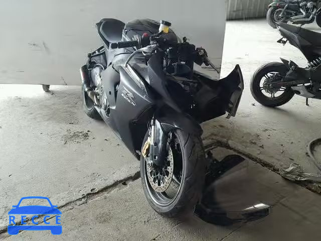 2013 SUZUKI GSX-R1000 JS1GT78AXD2102499 image 0