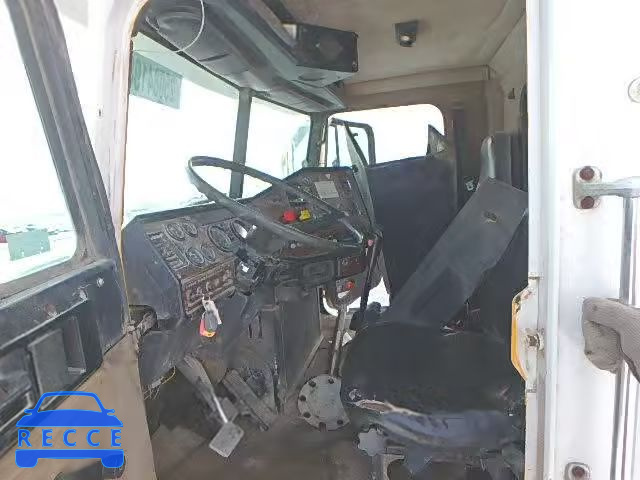 1996 FREIGHTLINER CONVENTION 2FUYDSEB9TA647995 Bild 5