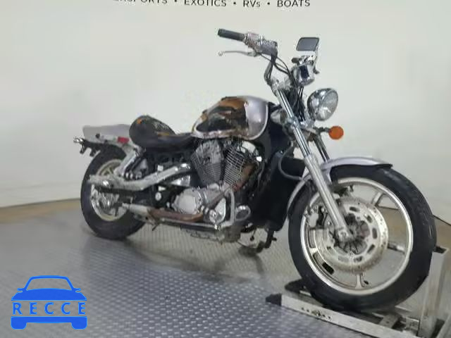 1999 HONDA VT1100 C 1HFSC1808XA301121 image 1