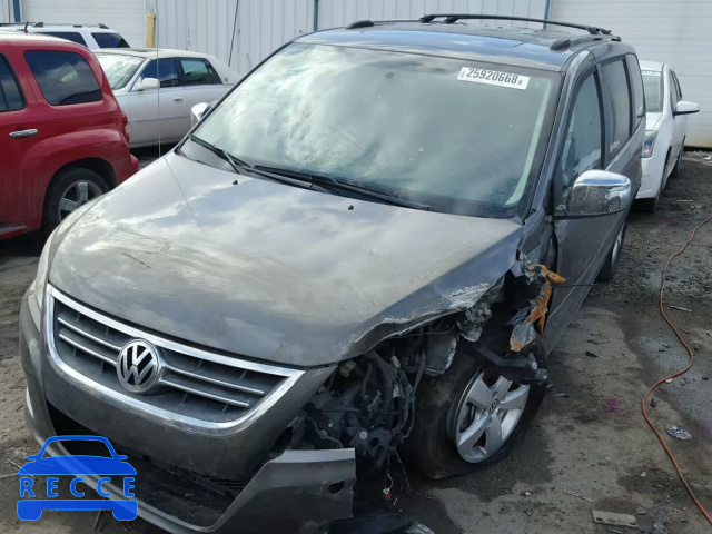 2010 VOLKSWAGEN ROUTAN SEL 2V4RW6DX6AR333400 image 1