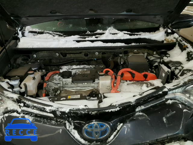 2016 TOYOTA RAV4 HV XL JTMRJREV5GD026738 image 6