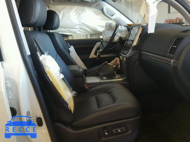 2017 TOYOTA LAND CRUIS JTMCY7AJ4H4048692 image 4