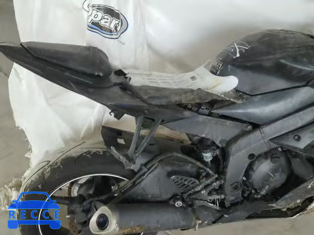 2013 YAMAHA YZFR6 JYARJ16E4DA028635 Bild 5