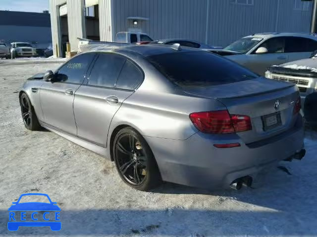 2016 BMW M5 WBSFV9C58GG343396 Bild 2