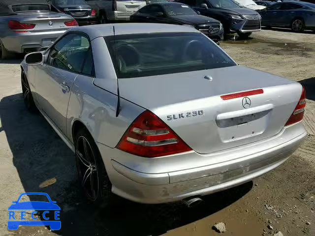 2003 MERCEDES-BENZ SLK 230 KO WDBKK49F13F286572 image 2