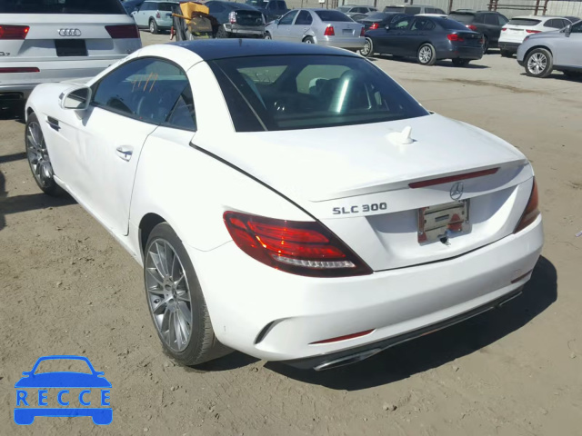 2017 MERCEDES-BENZ SLC 300 WDDPK3JA7HF138814 image 2