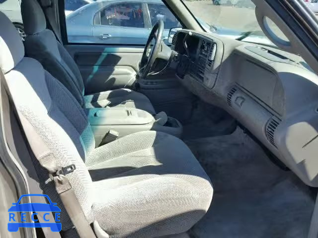 1999 GMC SUBURBAN C 3GKEC16R4XG534489 Bild 4