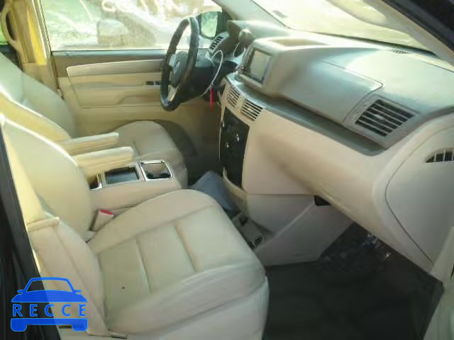 2010 VOLKSWAGEN ROUTAN SEL 2V4RW5DX5AR325119 image 4