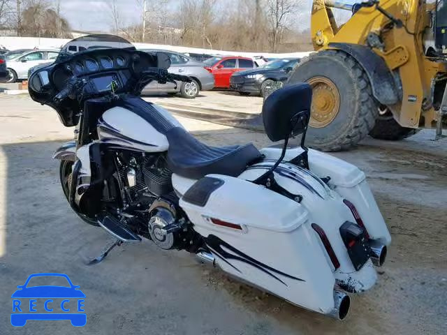 2016 HARLEY-DAVIDSON FLHXSE CVO 1HD1PXN15GB955657 Bild 2