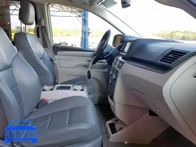 2011 VOLKSWAGEN ROUTAN SEL 2V4RW5DGXBR750093 зображення 4