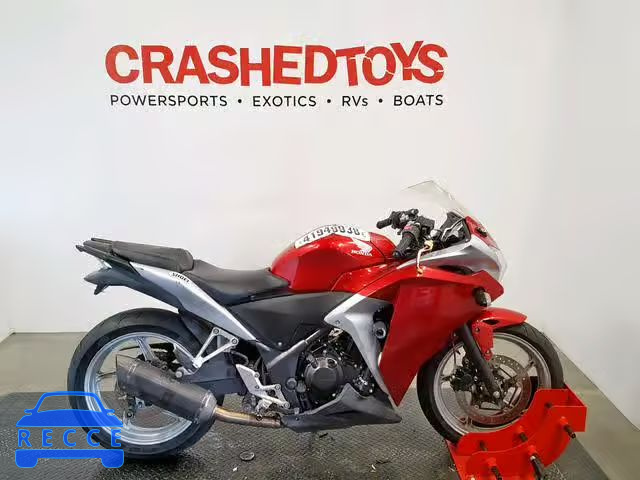 2011 HONDA CBR250 R MLHMC4116B5000255 Bild 0