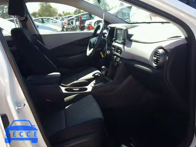 2018 HYUNDAI KONA SE KM8K12AAXJU067770 Bild 4