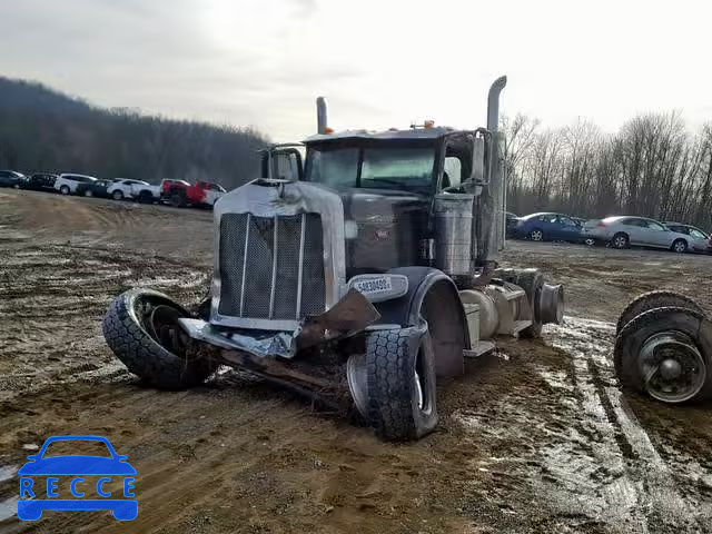 2011 PETERBILT 388 1XPWD40X4BD129937 Bild 1