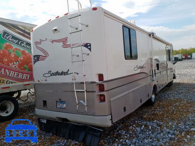 1999 FORD RV 3FCNF53S2XJA30429 image 3