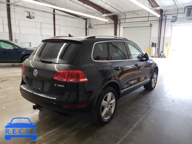 2011 VOLKSWAGEN TOUAREG HY WVGFG9BP8BD002185 Bild 3