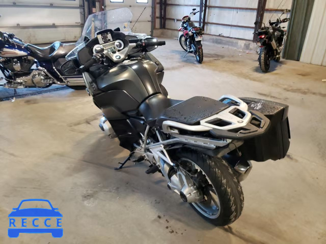 2015 BMW R1200 RT WB10A1301FZ191833 image 2