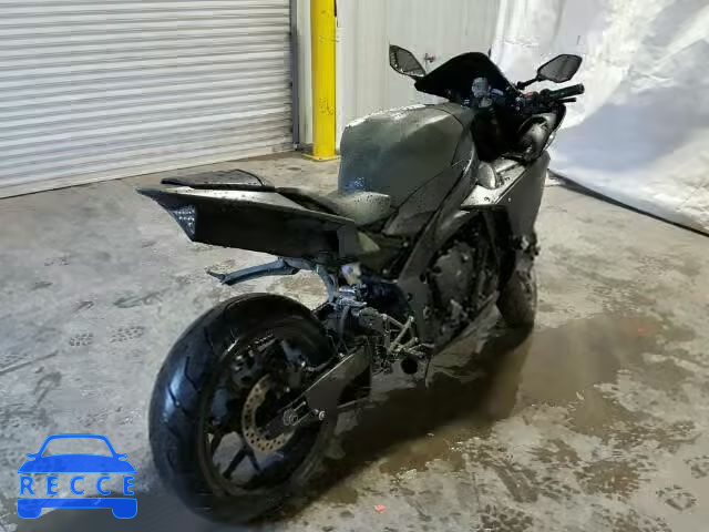 2011 YAMAHA YZFR1 JYARN23E9BA011227 Bild 3