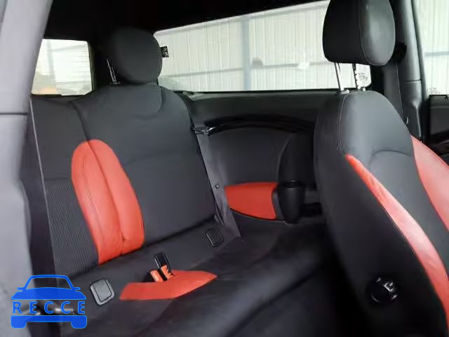 2010 MINI COOPER CLU WMWML3C59ATX51497 Bild 5