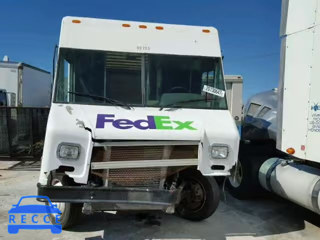 2004 FREIGHTLINER M LINE WAL 4UZAAPCP54CN01095 Bild 8