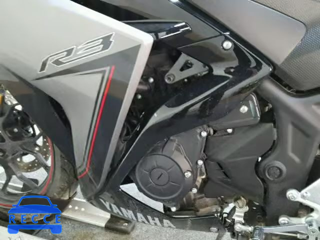 2016 YAMAHA YZFR3 MH3RH06YXGK012850 Bild 11