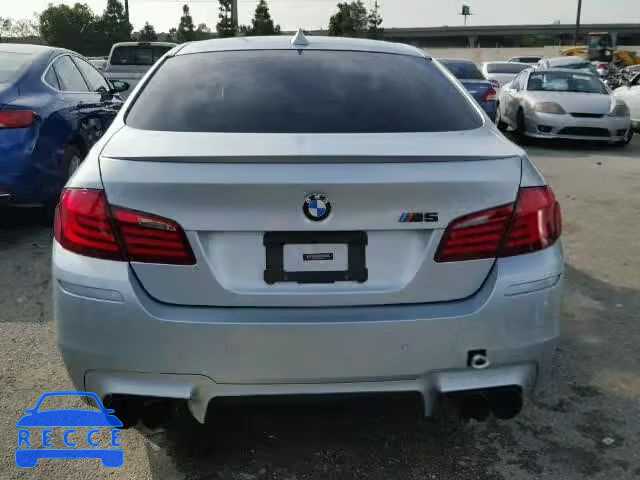 2013 BMW M5 WBSFV9C59DD095687 Bild 8
