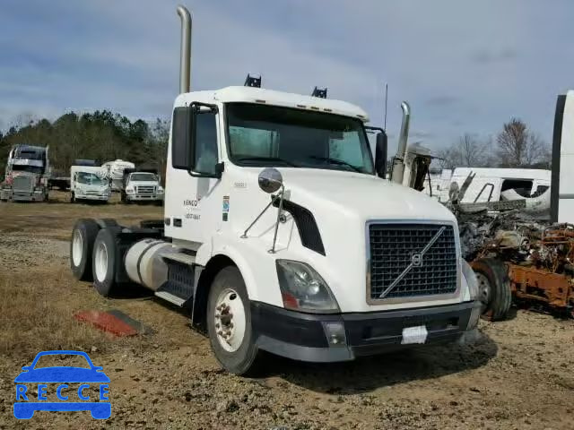 2011 VOLVO VNL 4V4NC9EH5BN528319 image 0