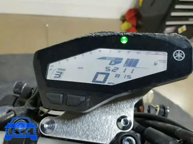 2016 YAMAHA FZ09 JYARN33E0GA008858 Bild 9