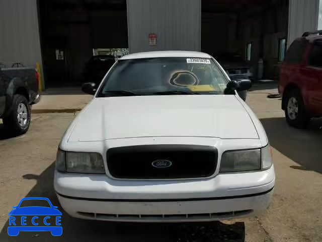 2000 FORD CROWN VIC 2FAFP71W4YX159785 зображення 9