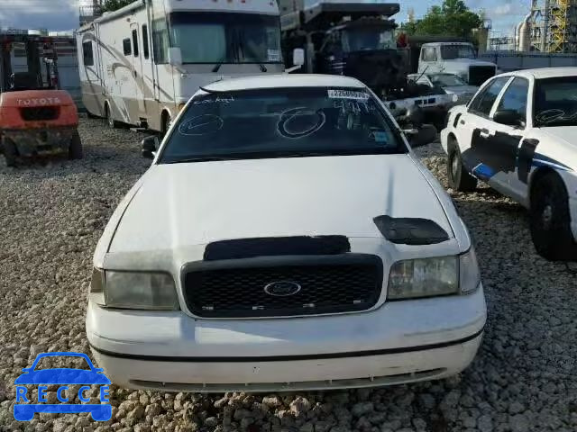 2000 FORD CROWN VIC 2FAFP71W0YX159850 зображення 9