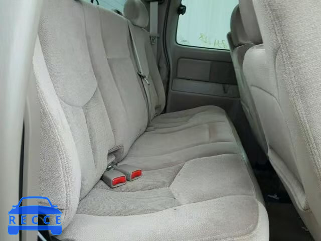 2007 GMC SIERRA C25 1GTHC29U27E144013 image 5