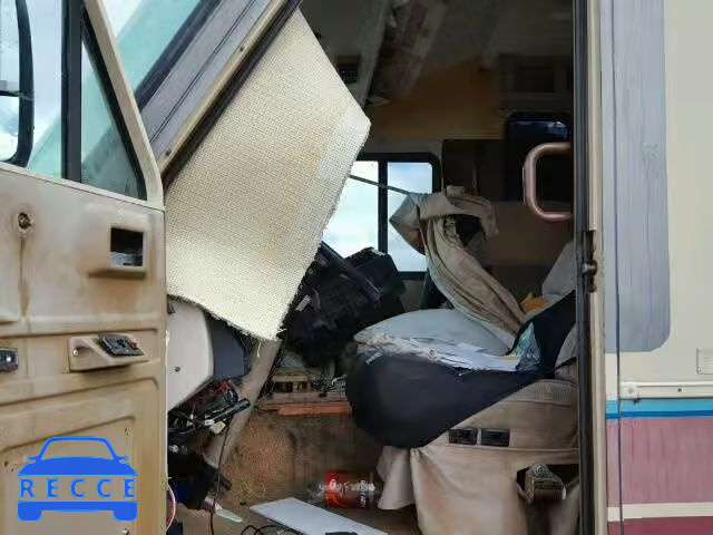 1990 FLEE MOTORHOME 1GBKP37N1L3307174 image 4