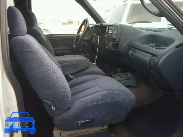 1995 CHEVROLET C2500 2GCFC29K9S1174545 image 4