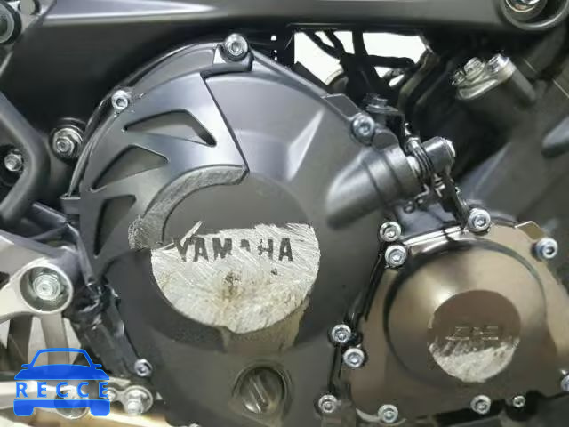 2015 YAMAHA FZ09 JYARN33E2FA008262 Bild 14