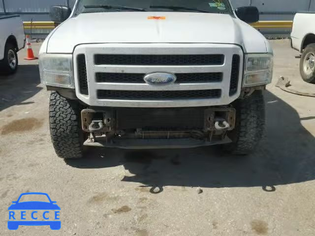 2005 FORD EXCURSION 1FMSU45P65EC01885 image 8