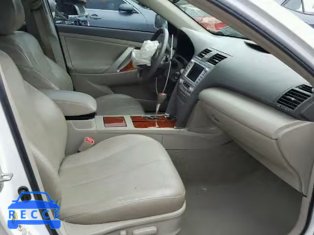 2011 TOYOTA CAMRY 4T1BF3EK4BU585840 image 4