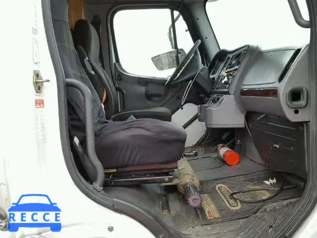 2007 FREIGHTLINER M2 106 MED 1FVACXDA97HY15658 image 4