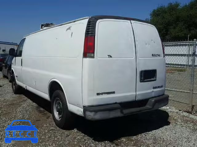 2002 CHEVROLET EXPRESS G3 1GCHG39RX21131905 image 2