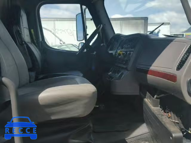 2005 FREIGHTLINER M2 106 MED 1FVACXDJ05HV14502 Bild 4