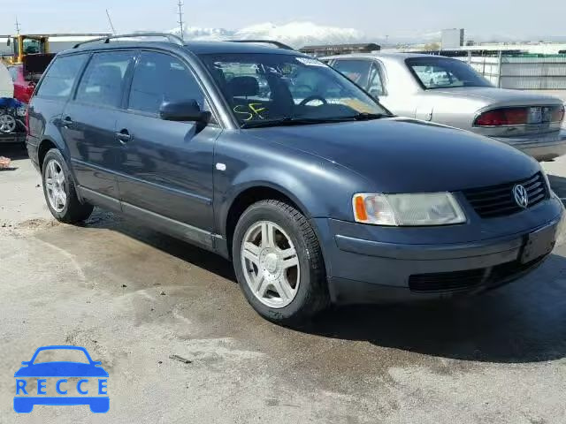 2000 VOLKSWAGEN PASSAT GLX WVWWH23B5YE273560 Bild 0