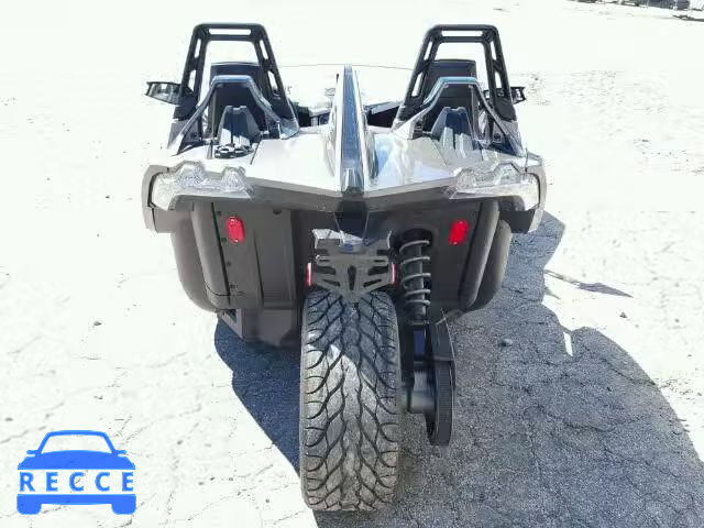 2016 POLARIS SLINGSHOT 57XAASFA7G5110576 image 5