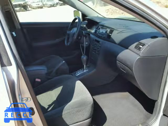 2005 TOYOTA COROLLA 1NXBR32E15Z526447 image 4