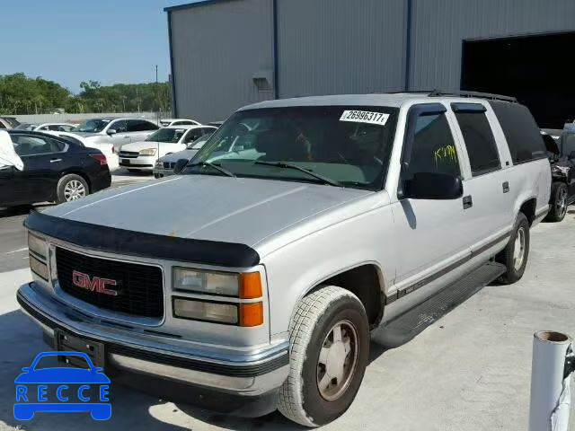 1997 GMC C1500 SUBU 1GKEC16R0VJ702656 Bild 1